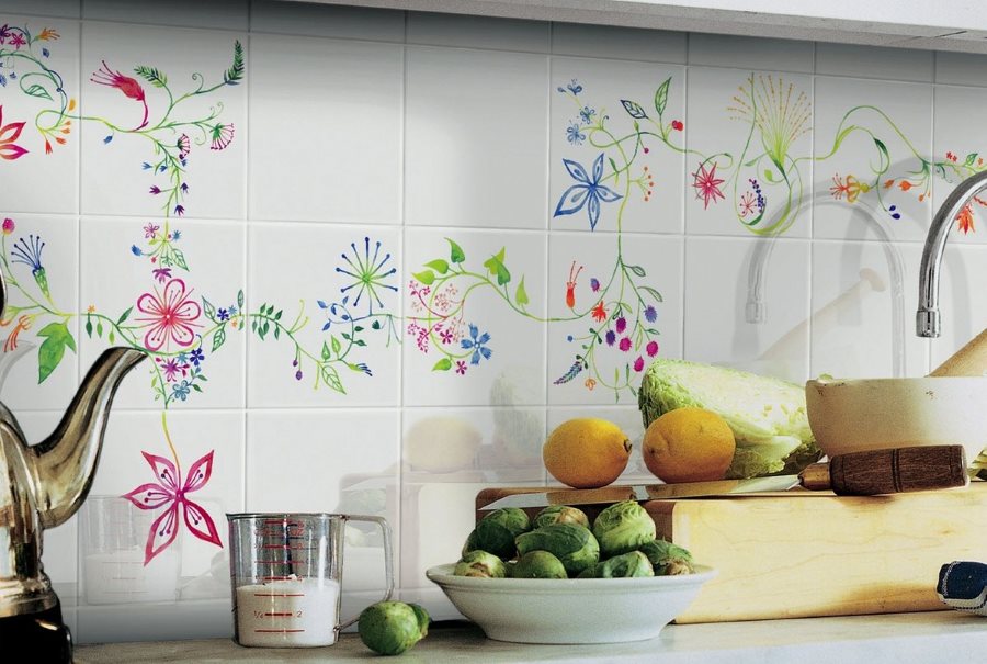 Floral ornament on a kitchen apron