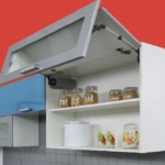 Kitchen module with hoist