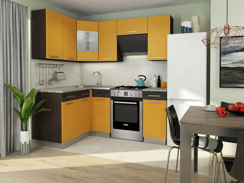 Casque d'angle avec façades jaunes