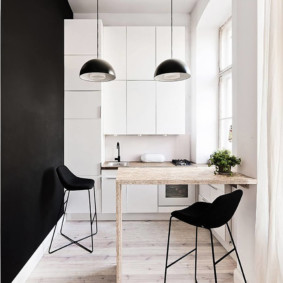 การออกแบบที่เรียบง่ายของห้องครัวขนาดเล็ก