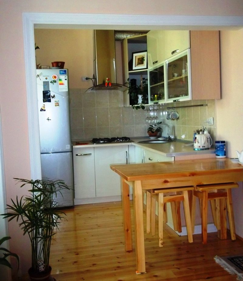 Ξύλινο τραπέζι κουζίνας από ξύλο