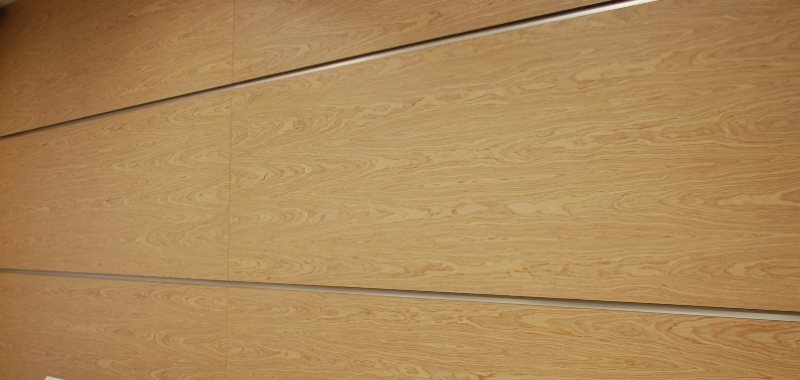 Laminated particleboard panels