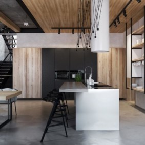 Campana isla en techo de madera