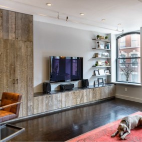 Piso de madera brillante