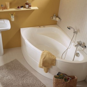 skrin dalam bilik dalaman idea-idea bilik mandi