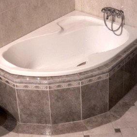 skrin dalam gambar dalaman bilik mandi