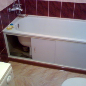 skrin dalam idea hiasan bilik mandi