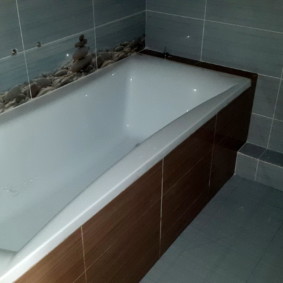 skrin di dalam bilik mandi dalaman