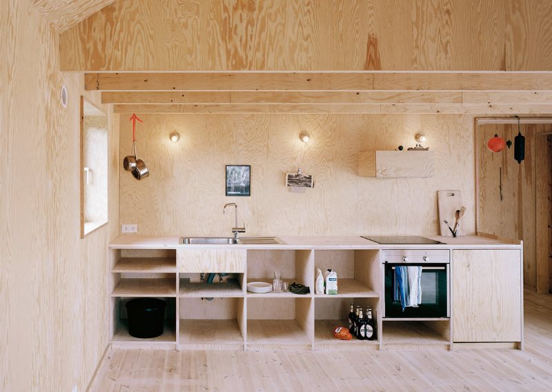 Birch plywood in the interior of the kitchen