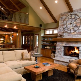 Jam di portal perapian batu