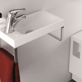 Lavabo de petite taille pour une petite salle de bain