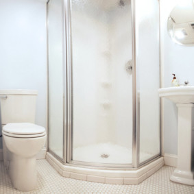 Cabine de douche angulaire