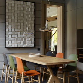 Küchenstühle mit mehrfarbiger Rückenlehne