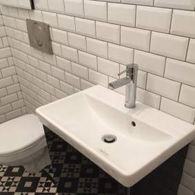 Rectangular porcelain sink