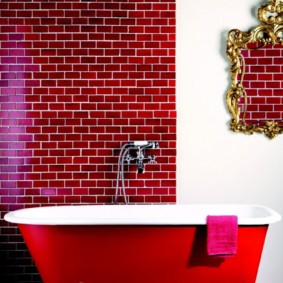 Red bath on white legs