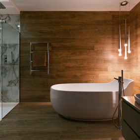 Romantic lighting in the bathroom of a private house