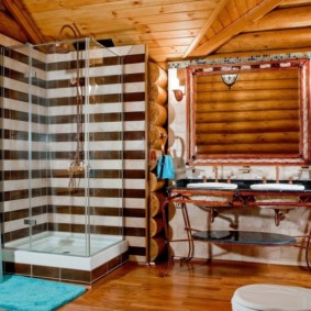 Corner shower with glass railing