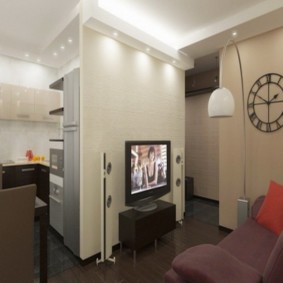 Διακοσμητικό ρολόι τοίχου στην κουζίνα-σαλόνι