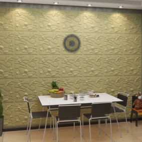 Τετράγωνη επένδυση της τραπεζαρίας στην κουζίνα