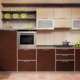 Γραμμικό ακουστικό με πλαστικές προσόψεις