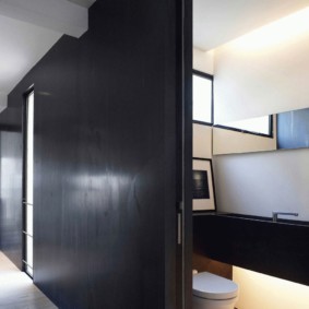 Puertas correderas de piso a techo negras