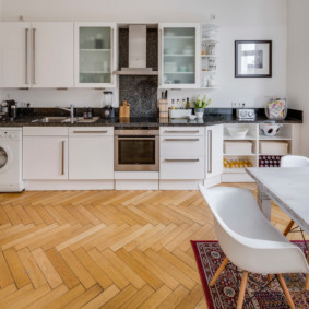 Parquet floor in a linear kitchen