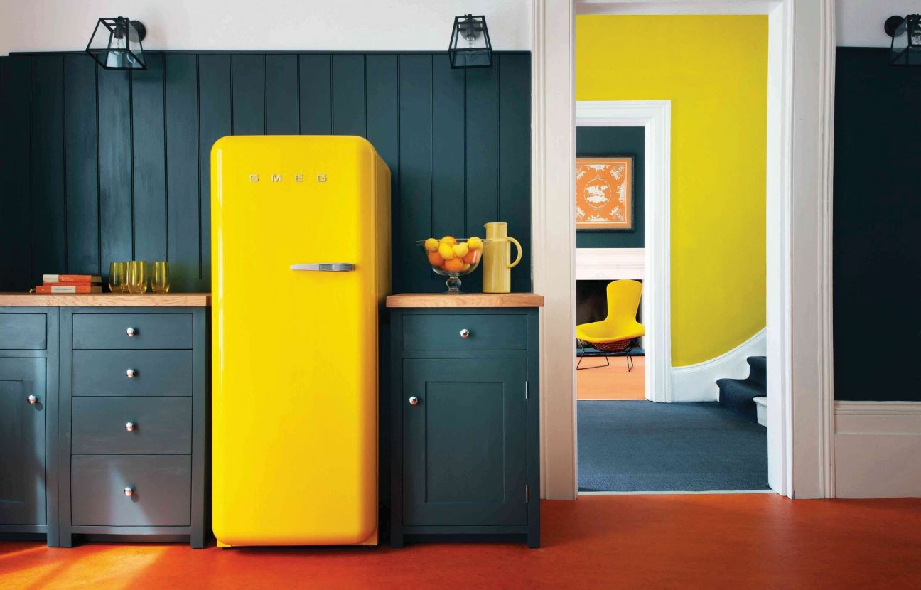 refrigerador amarillo