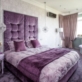 idées de design d'intérieur chambre violette