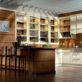 Стъклени вложки във вратите на кухнята