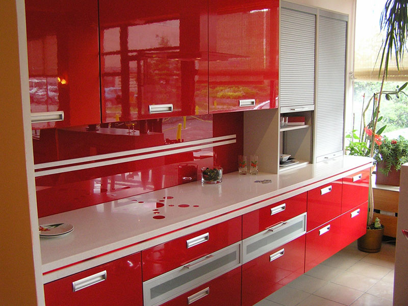 Red apron made of glass panel