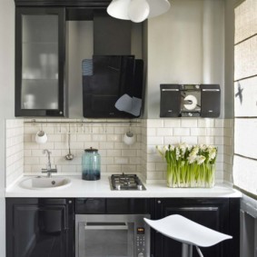 Set linear untuk dapur kecil