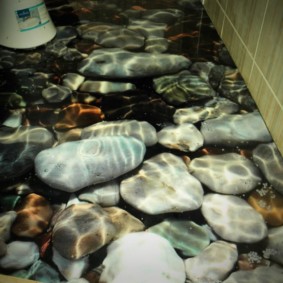 Magnifique étage avec l'image du fond de la rivière