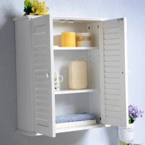 κρέμονται ντουλάπι στις ιδέες διακόσμηση μπάνιο