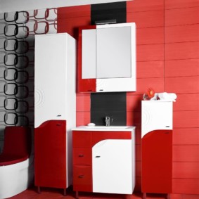 κρεμαστή ντουλάπι στις ιδέες επιλογών μπάνιου