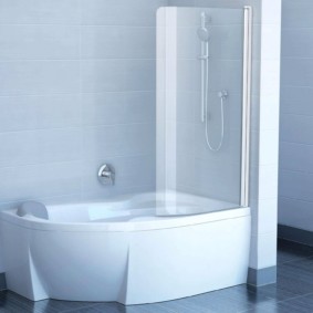 banyo inceleme fotoğraf için sürgülü perdeler