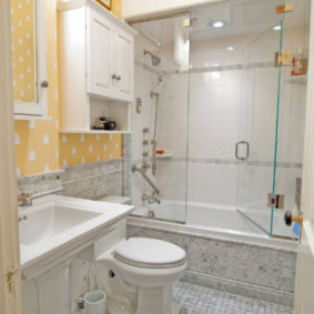 banyo dekor fikirleri için sürgülü perdeler