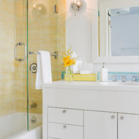 banyo tasarım fikirleri için sürgülü perdeler