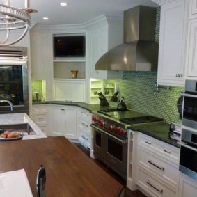 Τηλεόραση στις ιδέες της κουζίνας