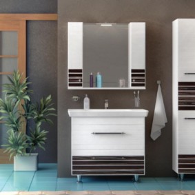 idea kabinet cermin bilik mandi