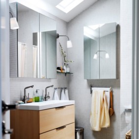 kabinet cermin dalam pilihan foto bilik mandi