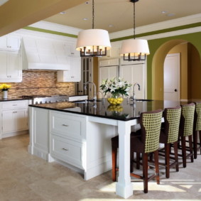 kapı tasarımı yerine mutfağa kemerler