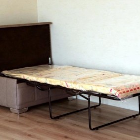 разтегателен диван за кухненските фотографии