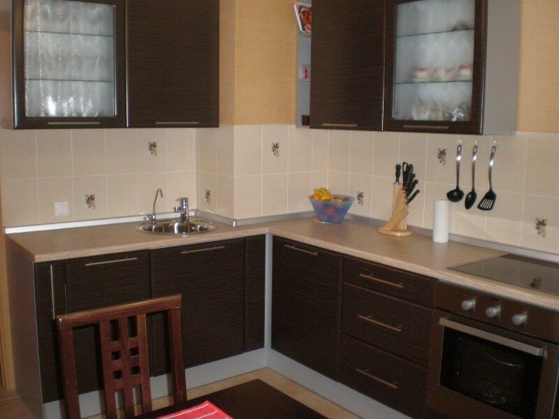 kitchen design with vent set