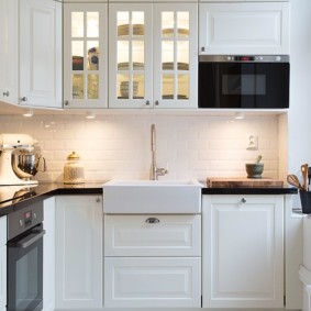 Built-in lighting in kitchen cabinets