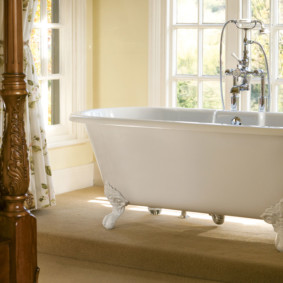 Tắm trắng trong phòng ngủ vợ chồng