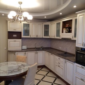 Διαγώνια τοποθέτηση κεραμικών πλακιδίων