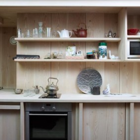 Set direct din lemn cu rafturi deschise