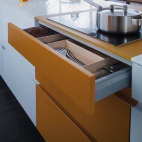 Πατήστε το συρτάρι