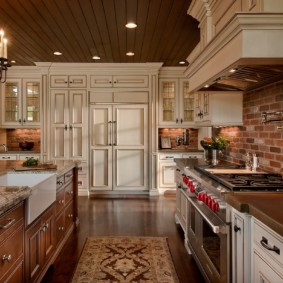 Alfombra clásica lacada