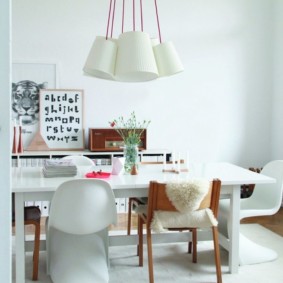 Enormes luces colgantes